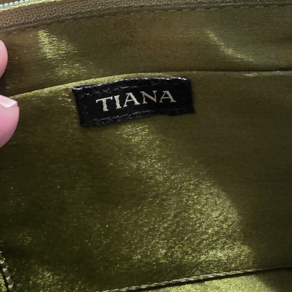Tiana New York Camo & Beaded Zipper Pouch - Picture 2 of 12